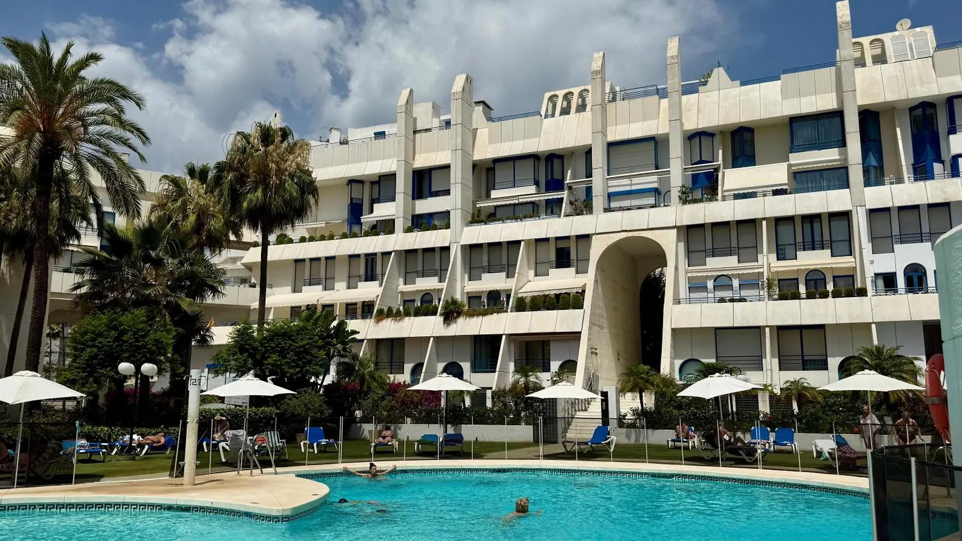 Apartment Serna Marbella 0*,  Spain